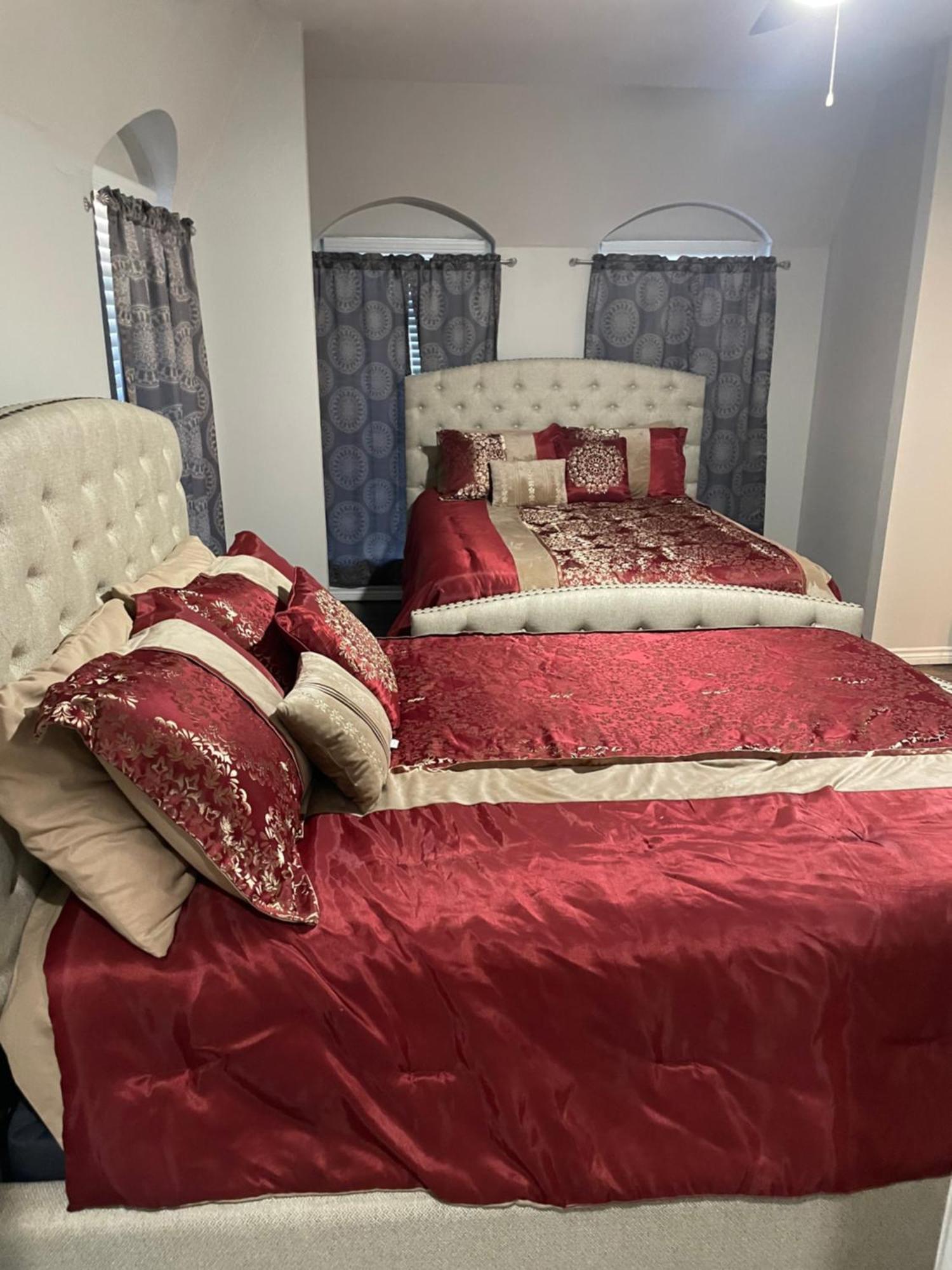 Huge One Bedroom With 2 Queen Size Beds Houston Eksteriør billede